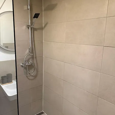 Krausiebers Wohlfuehlapartment - Moderne An Der A44 Velbert-heiligenhaus