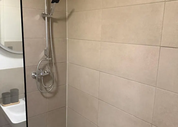 Krausiebers Wohlfuehlapartment - Moderne An Der A44 Velbert-heiligenhaus